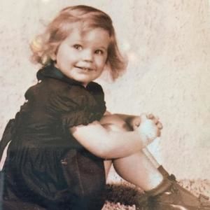 Meet your Posher, Cynthia